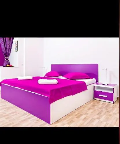 Center Dream Piata Universitate Apartman *